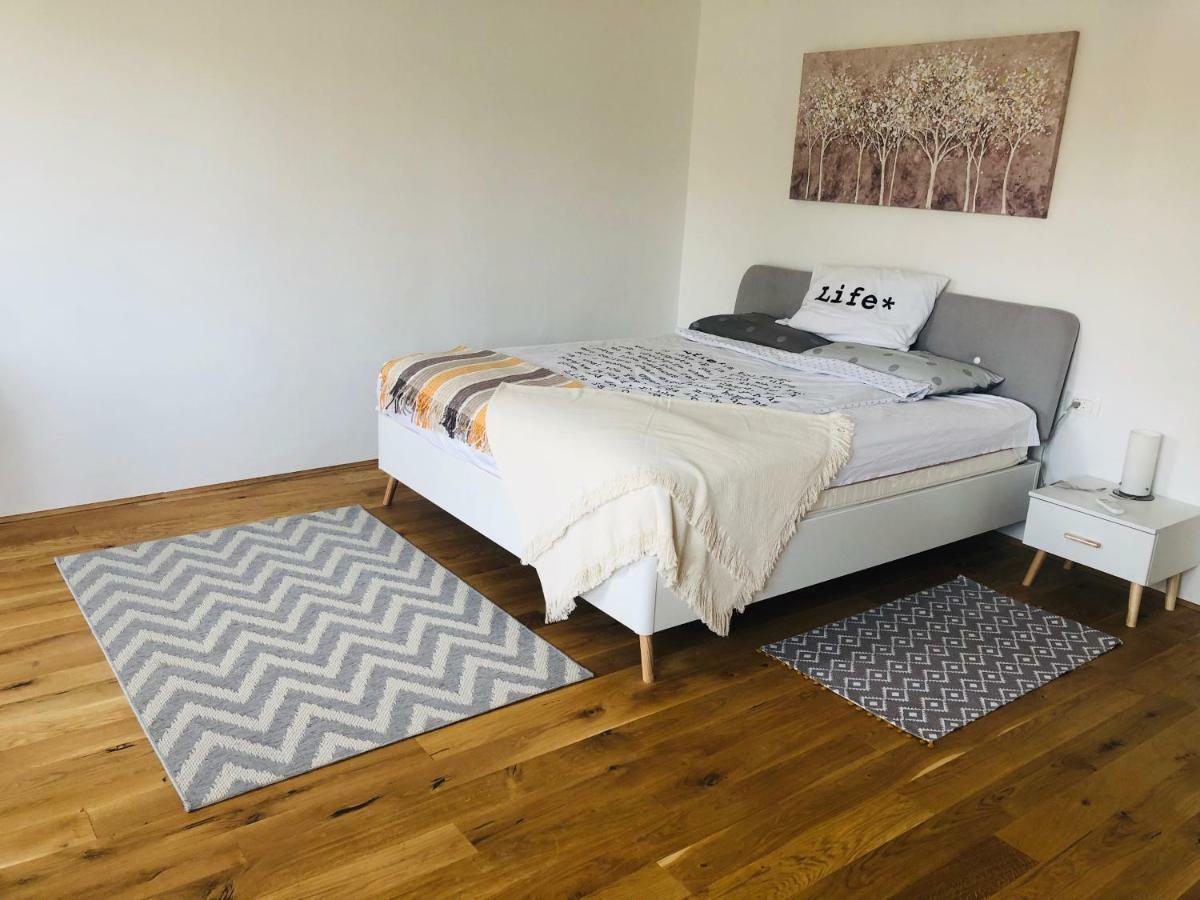 Kolovare Beachfront Apartment Zadar Buitenkant foto