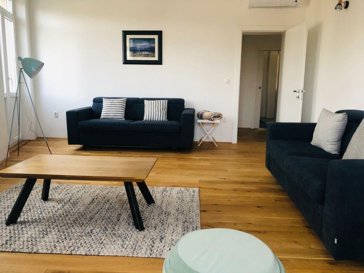 Kolovare Beachfront Apartment Zadar Buitenkant foto
