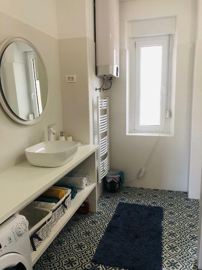Kolovare Beachfront Apartment Zadar Buitenkant foto